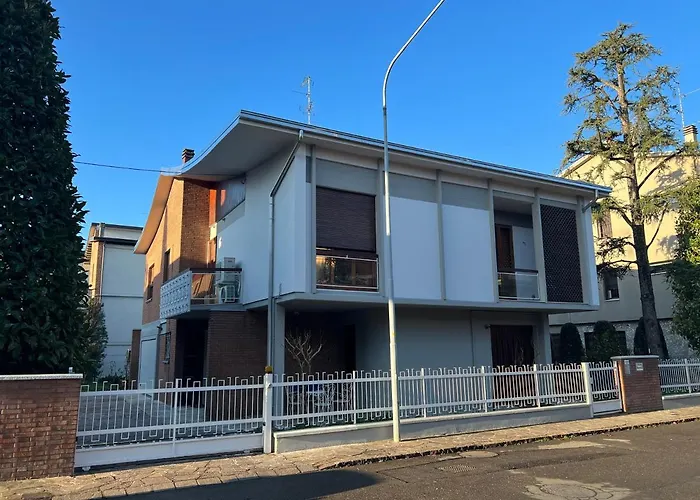 Apartman La Casa Del Parco Ferrari Modena