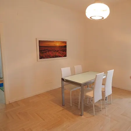 公寓 La Casa Del Parco Ferrari 摩德纳