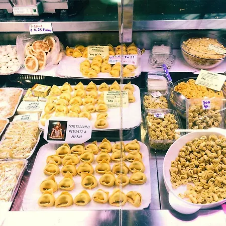 La Casa Del Parco Ferrari Lägenhet