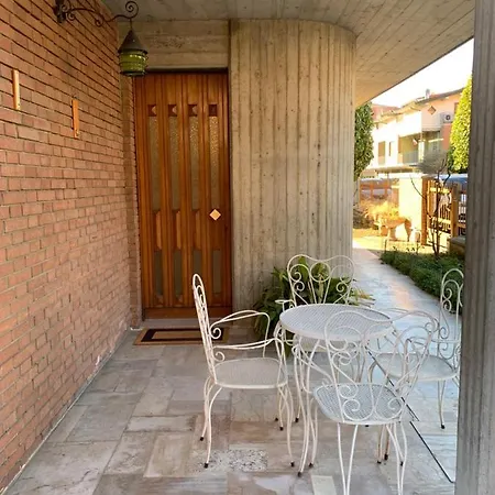 公寓 La Casa Del Parco Ferrari 摩德纳