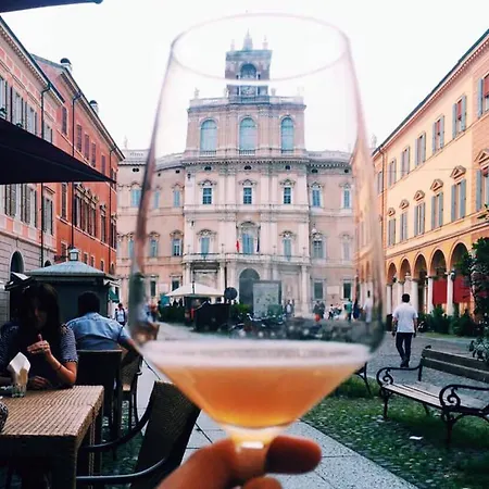 La Casa Del Parco Ferrari Lägenhet